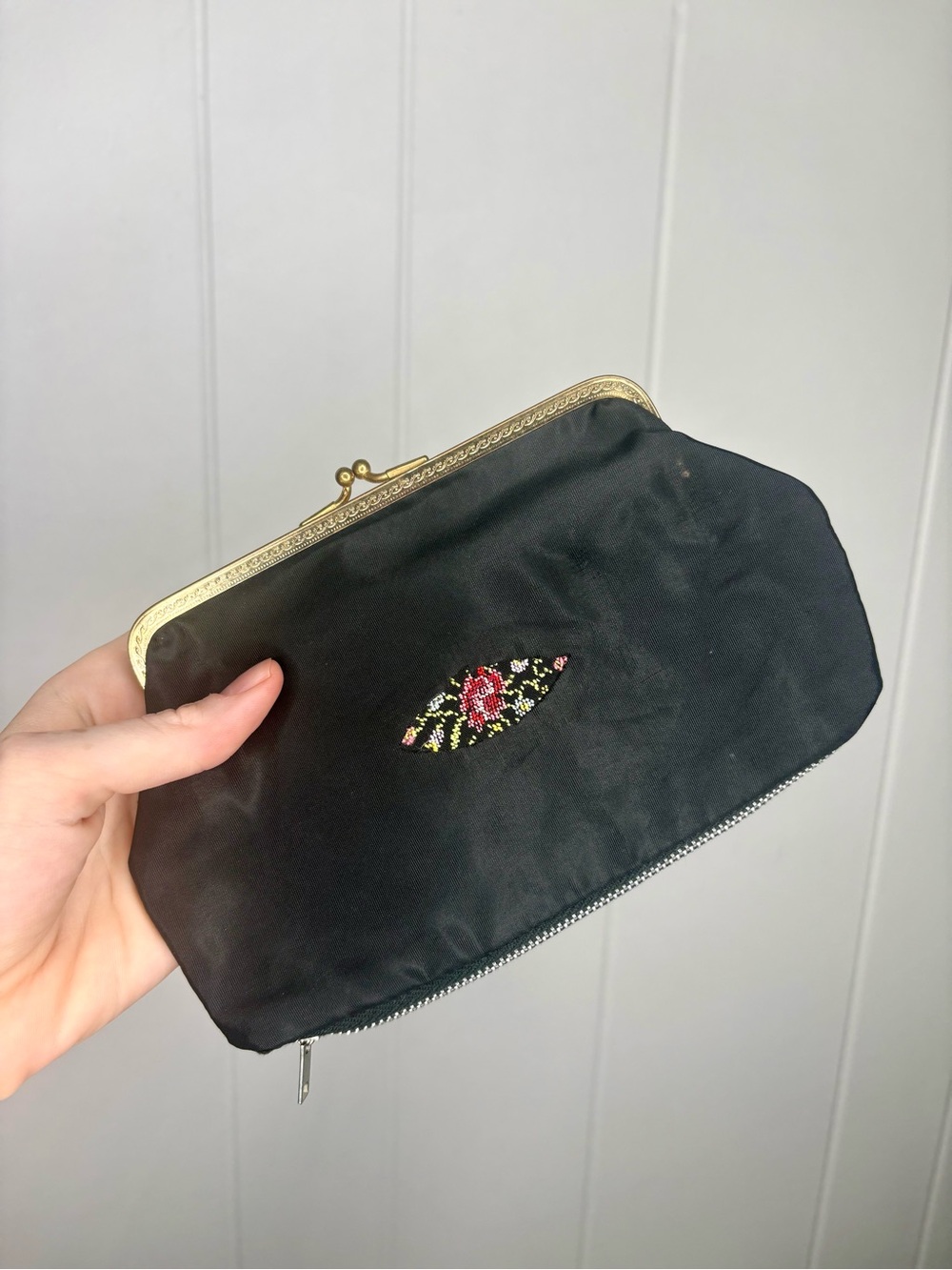 Vintage Antique Coin Purse Clutch Black Embroidered Kisslock Gold Floral Rare